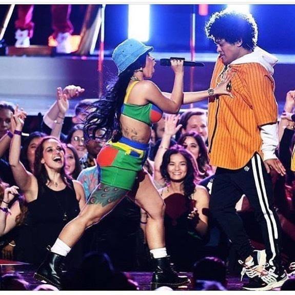 Bruno Mars ブルーノ マーズ とcardi B カーディ B がコラボで話題に Block Fm