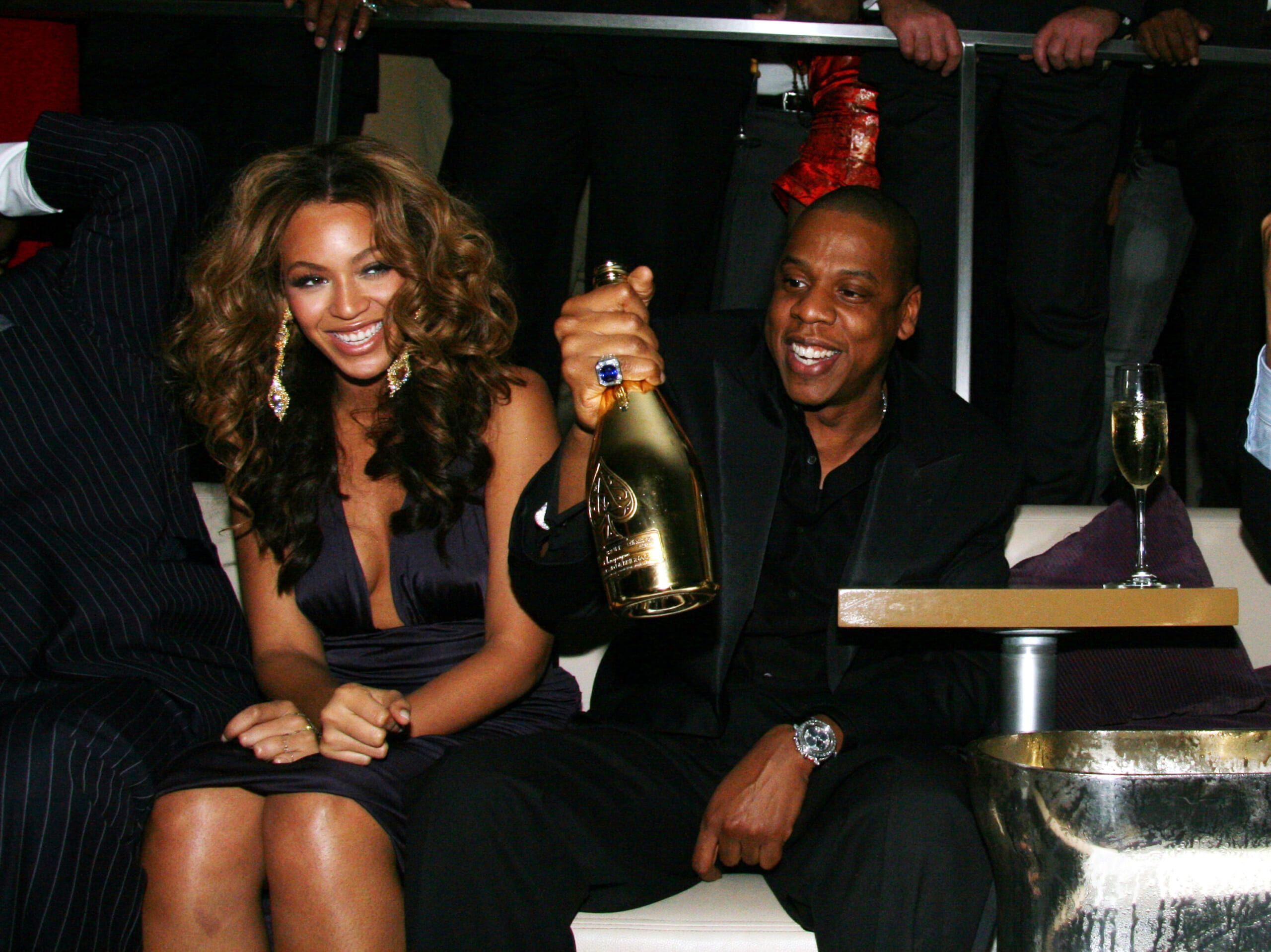 やっぱりHIP HOP界のキングJay-Z、その飲み代は1,000万円也⁉︎ | block.fm