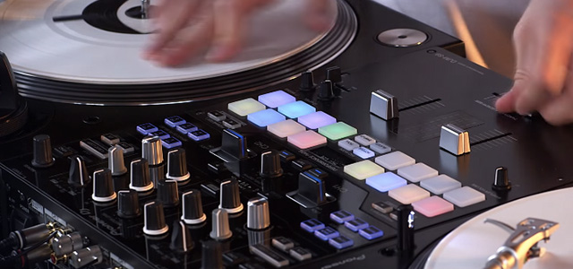 6d9de5a1-ef63-4b6e-bb15-