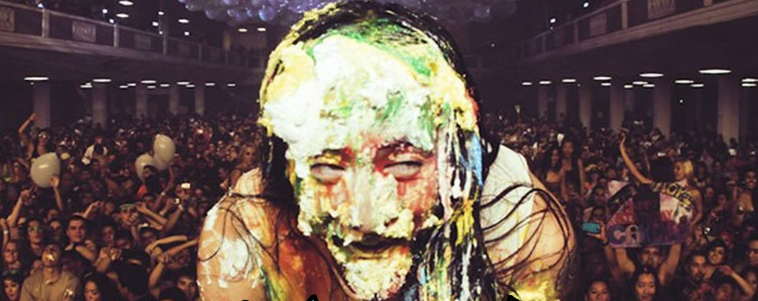 スティーヴ・アオキをブッキングしたプロモーター、“ケーキ”作りの指示書をもらう | block.fm