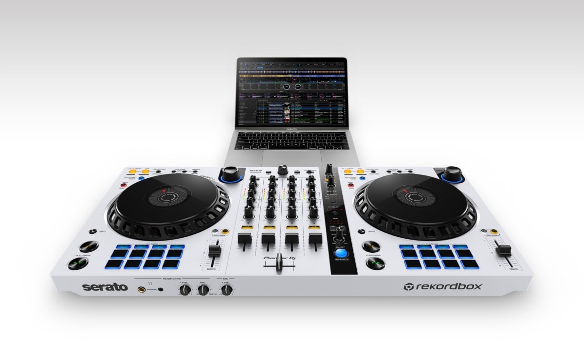 Pioneer DJから4ch DJコントローラー「DDJ-FLX6」のマットホワイト