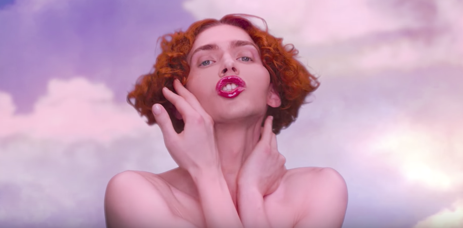 ソフィー（SOPHIE）がMV初登場。新曲「It's Okay To Cry」を聴いて