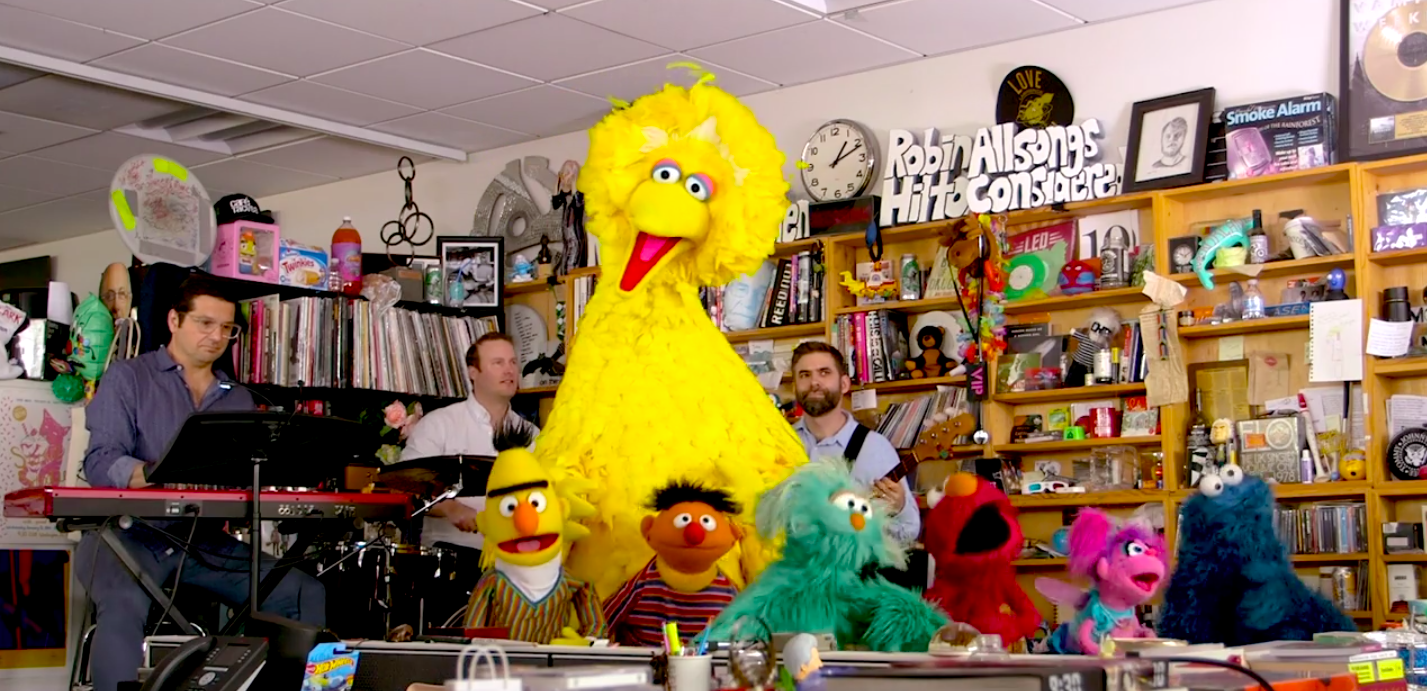Tiny Desk Concertにセサミストリートの名物キャラクターたちが出演
