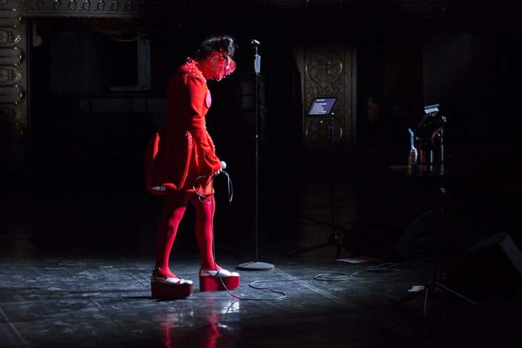 björk（ビョーク）の歌声と雰囲気を堪能できる曲 | block.fm