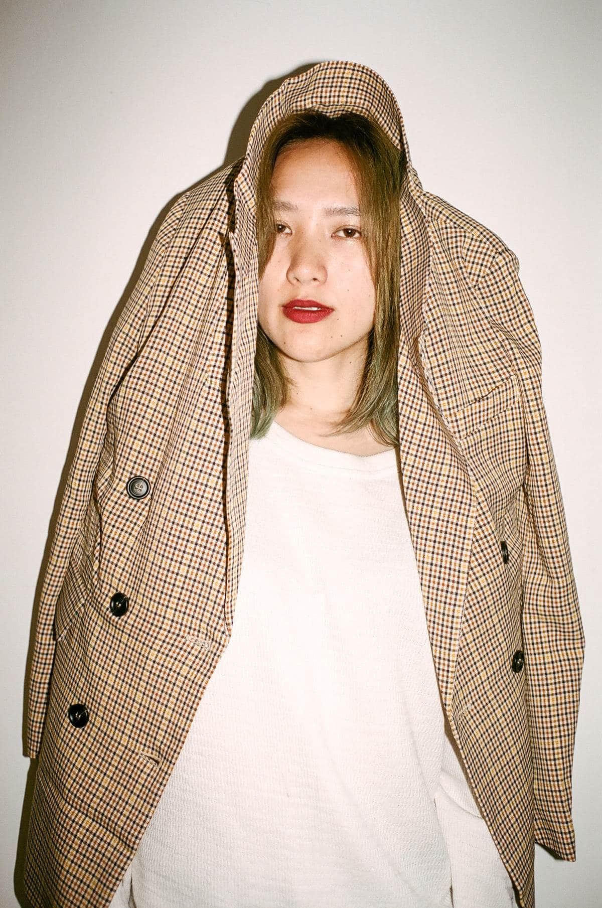 Shin Sakiura、AAAMYYY(Tempalay)をフィーチャーした新曲