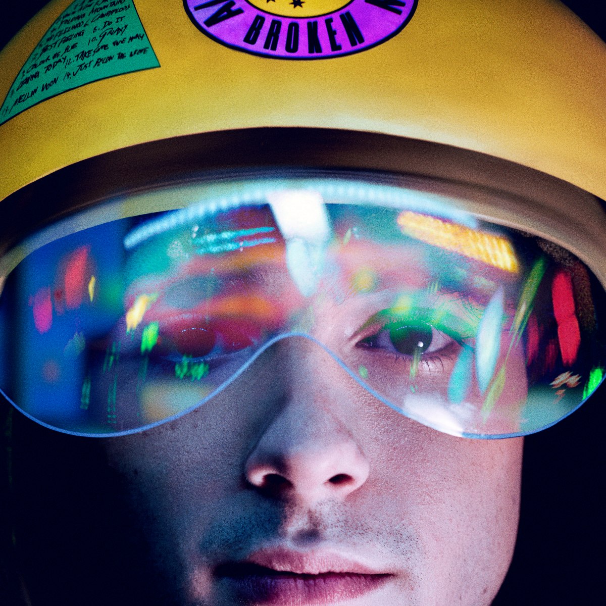 UK発19歳のシンガーソングライターAlfie Templemanが新曲「Broken