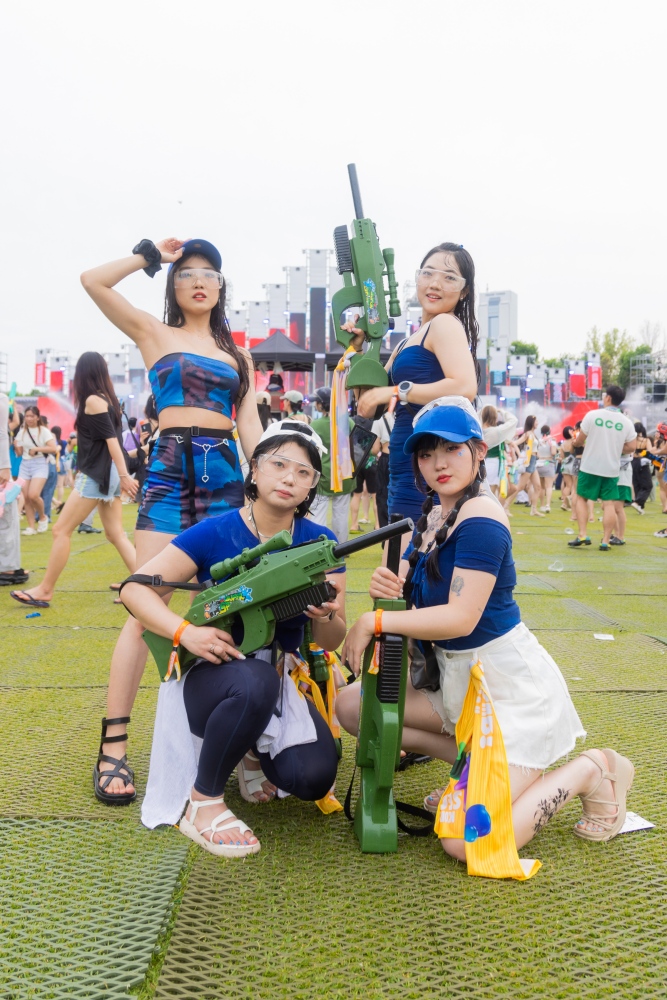 waterbomb seoul fashion snap