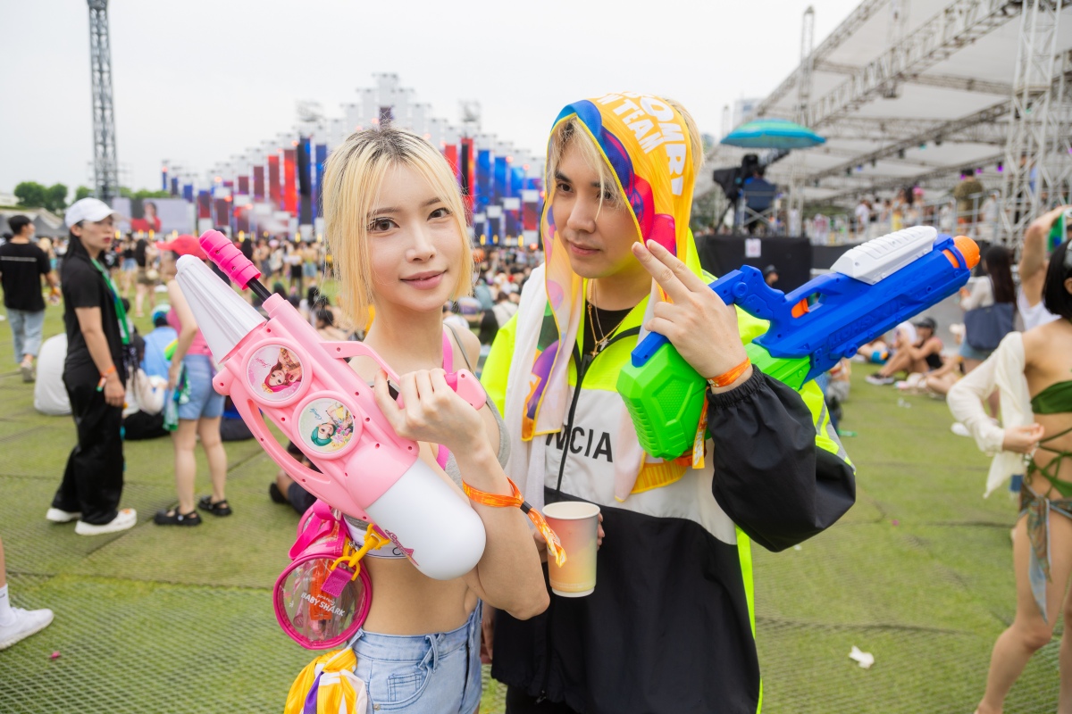 waterbomb seoul fashion snap