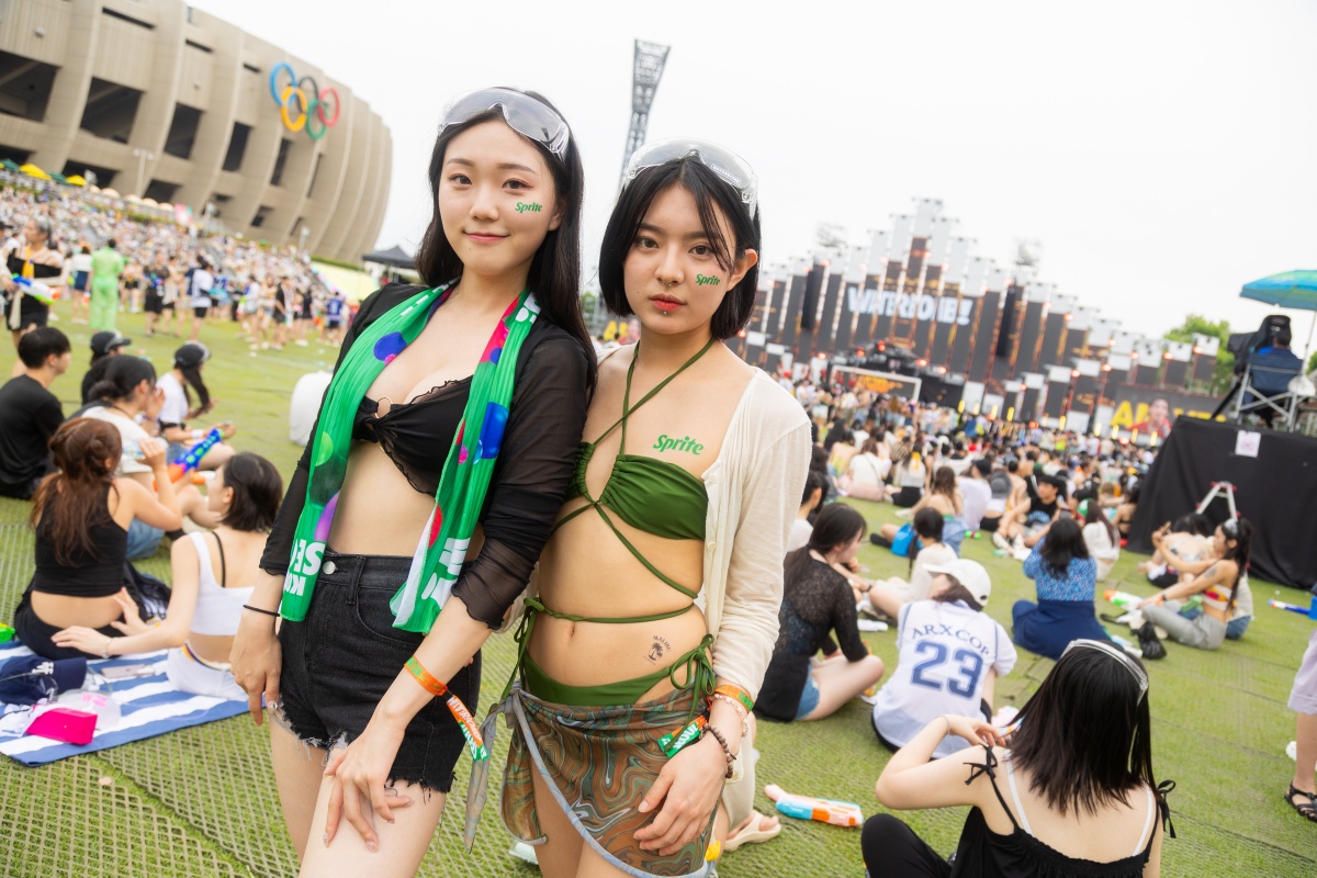 waterbomb seoul fashion snap