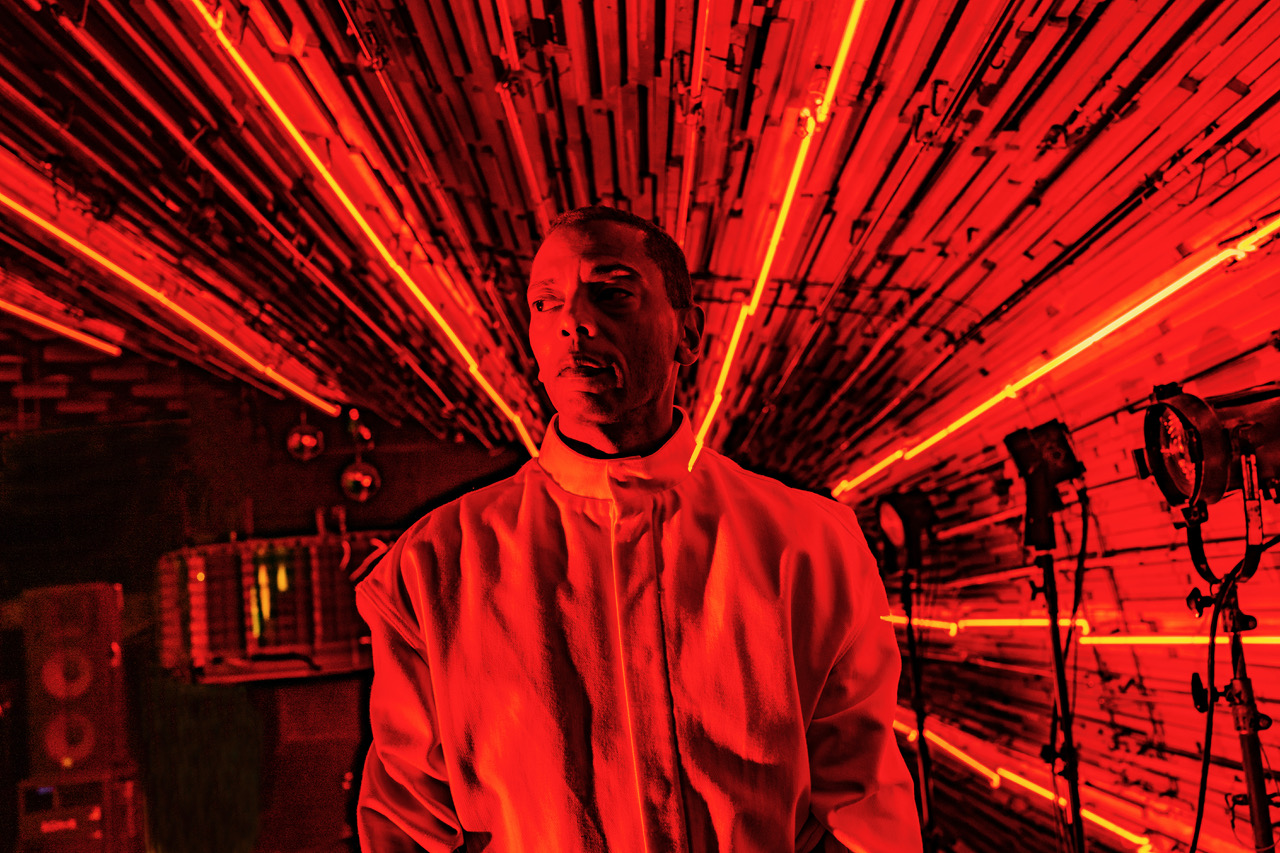 Jeff Millsが総指揮、宇宙の神秘に迫る舞台芸術作品のワールドプレミアがZEROTOKYOで開催! 戸川純らが参加 block.fm