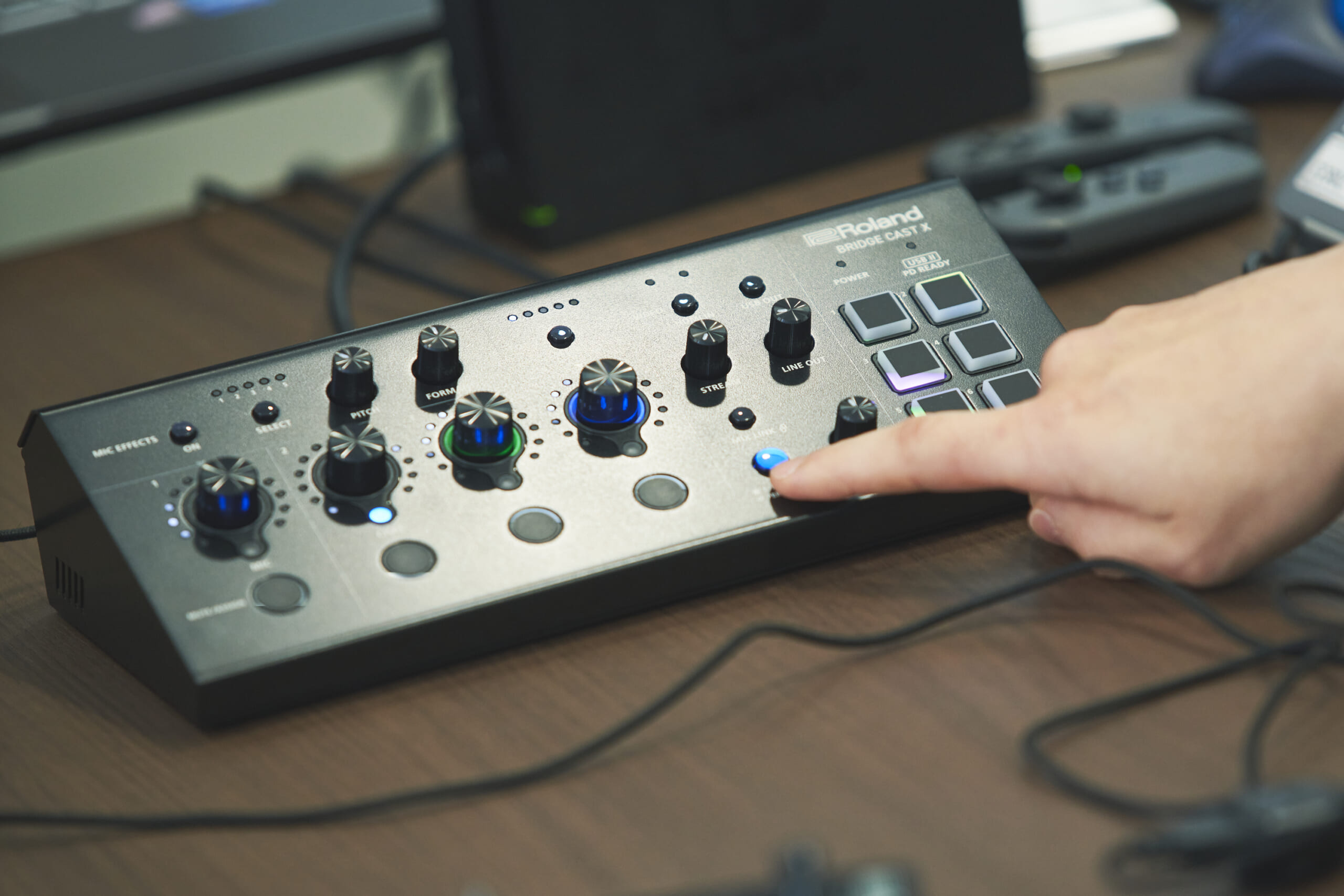 ゲーム配信をもっと身近に。初心者にもおすすめの機材、Roland