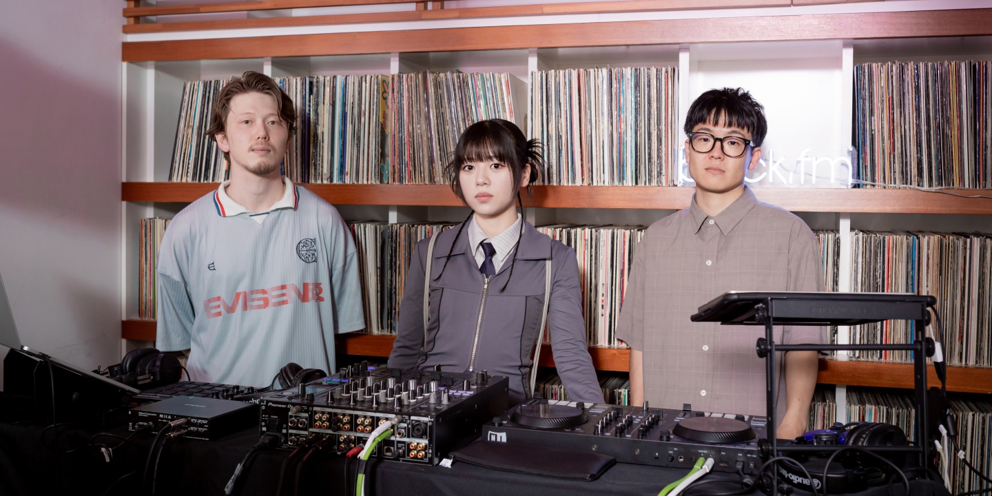 インタビュー｜八木海莉⚡️電音遊戯 異色の3人が奏でる、“音で遊ぶ